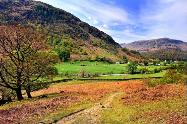 Lake-District-Borrowdale-Valley-in-Autumn.