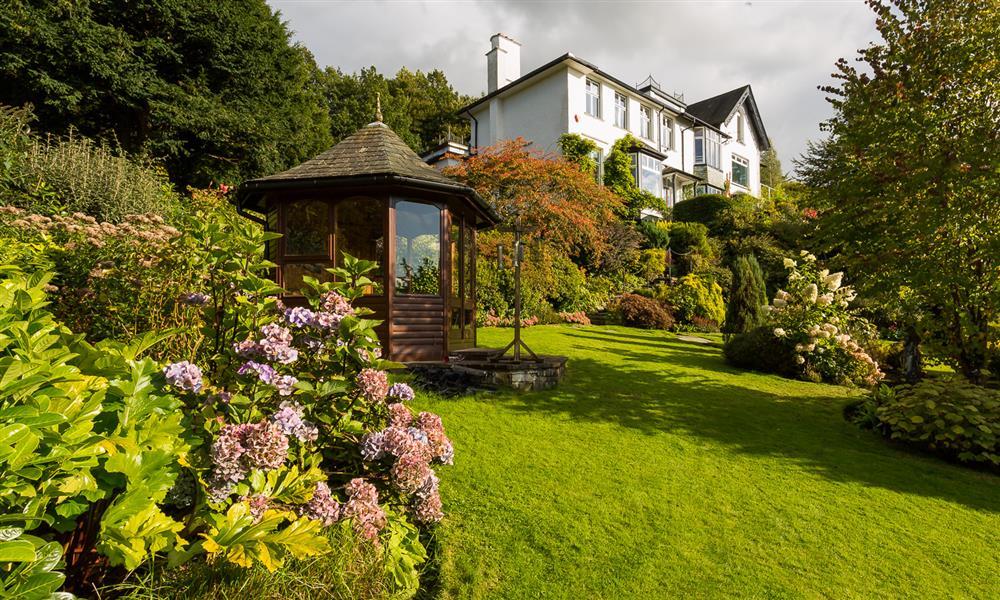 Bowness Large Group Cottages