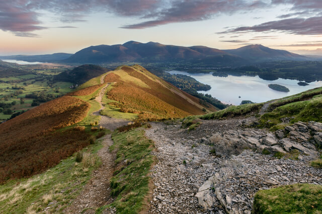 A birdseye view of the trail to the top of Cat Bells